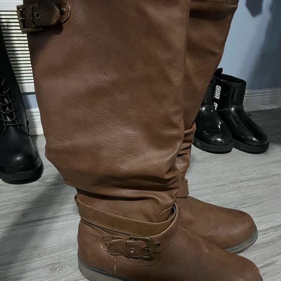 Fur riding boots size 8 - Picture 3 of 4